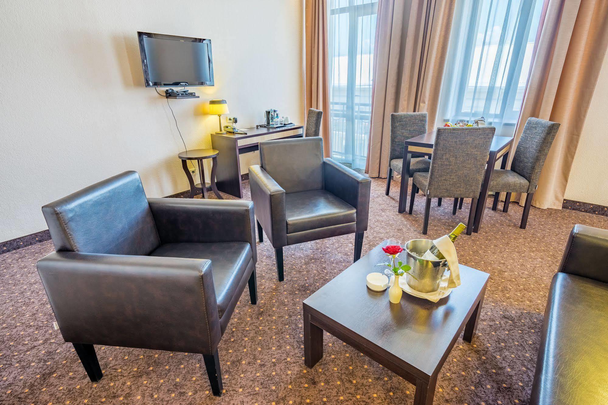 Hotel Lomsia Achalciche Zewnętrze zdjęcie