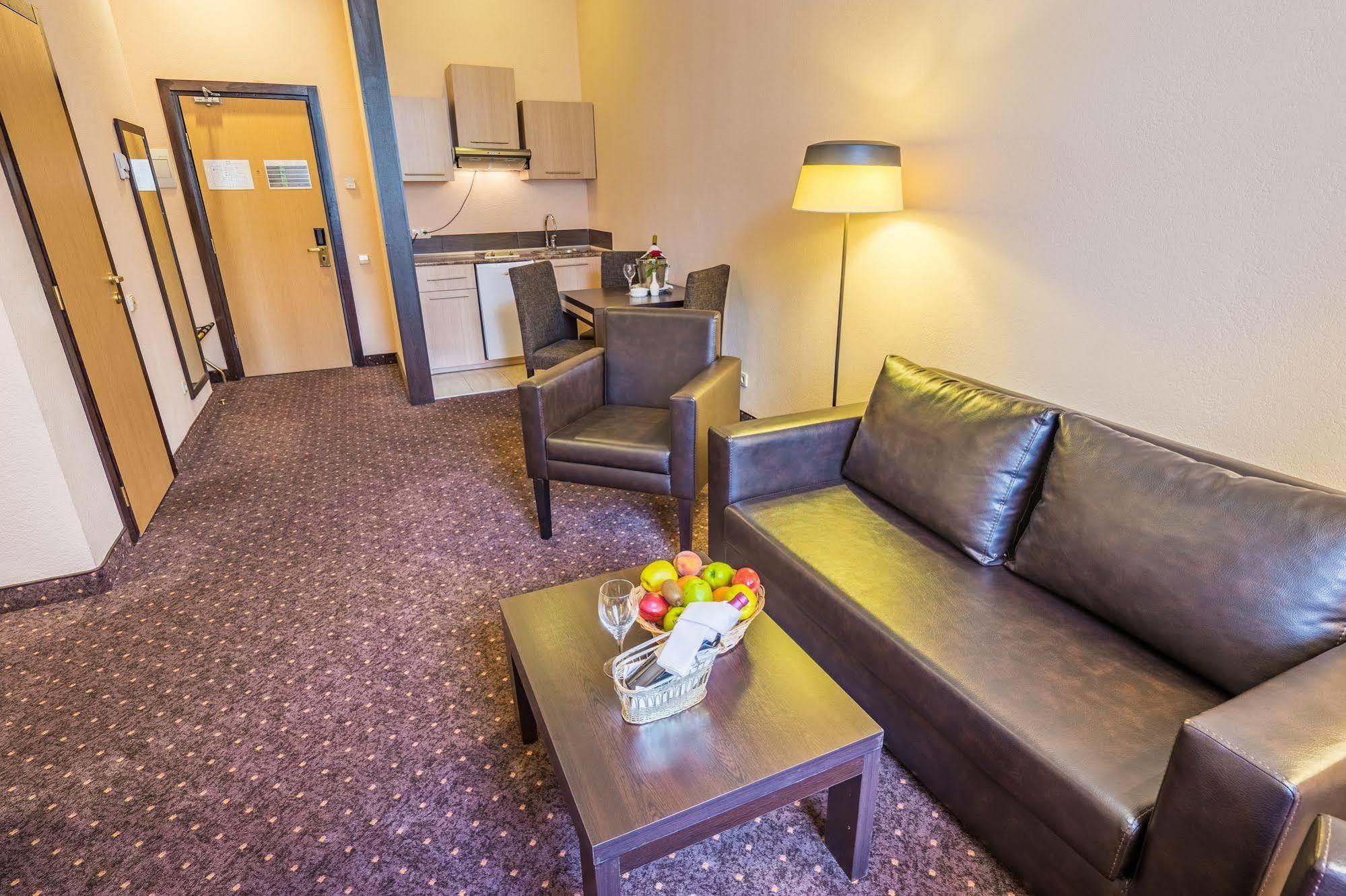 Hotel Lomsia Achalciche Zewnętrze zdjęcie