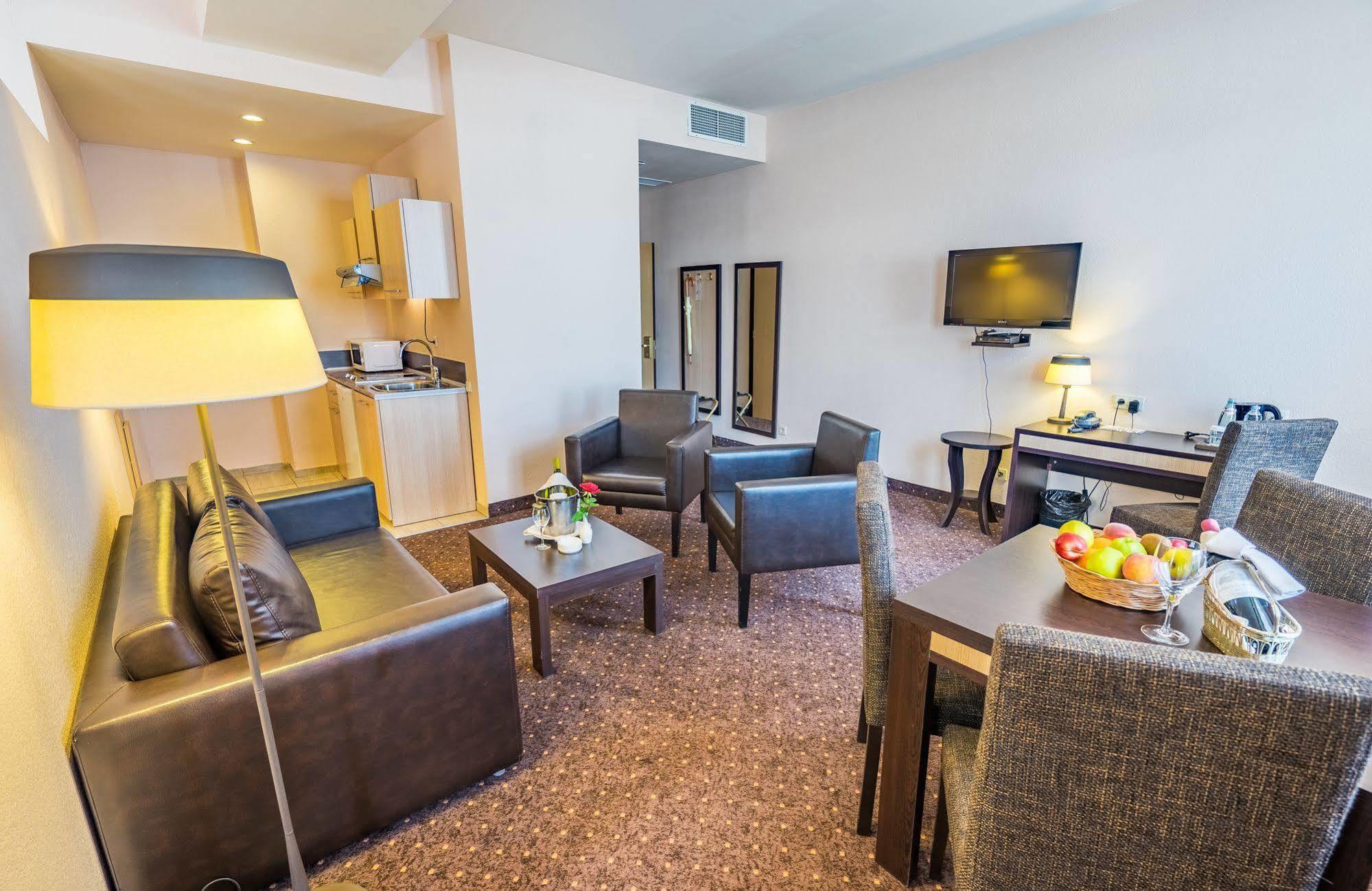 Hotel Lomsia Achalciche Zewnętrze zdjęcie